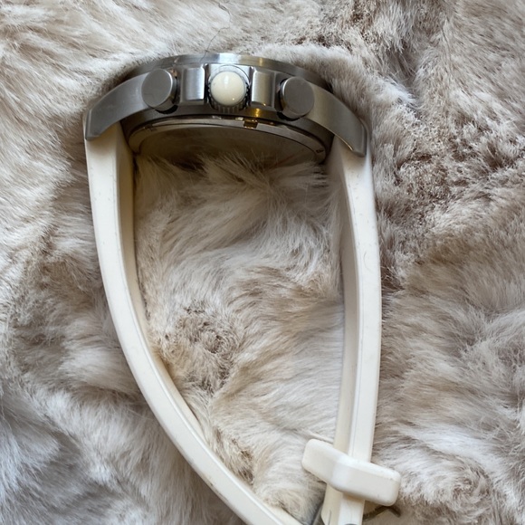 NWT ** Ladies a_line watch - Picture 5 of 8